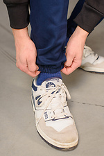 Джинсовые штаны джоггеры на манжетах с накладными карманами GEN 8000296 фото №8