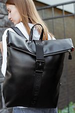 Großer schwarzer Rolltop-Rucksack mit Laptopfach SGEMPIRE 8015304 Foto №4