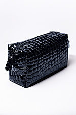 Косметичка лакова з екошкіри чорного кольору 8046313 фото №2