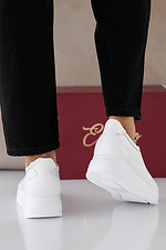 Damen-Sneakers aus weiem Leder fr Frhling und Herbst  2505325 Foto №5