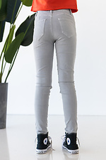 Весенние джинсы зауженные серого цвета с высокой талией  4014340 фото №5