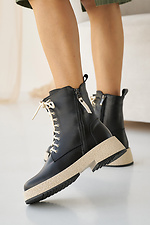 Damen-Winterstiefel aus Leder in Schwarz 2505346 Foto №2