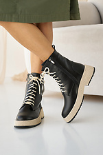 Damen-Winterstiefel aus Leder in Schwarz 2505346 Foto №4