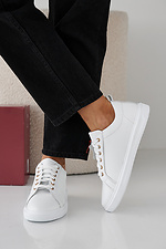Damen-Sneakers aus weiem Leder fr Frhling und Herbst  2505353 Foto №4