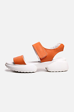 Red sandals on a white platform in a sporty style  4205359 photo №1