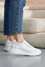 Damen-Sneakers aus weiem Leder fr Frhling und Herbst 2505361 Foto №2