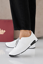 Damen-Sneakers aus wei-schwarzem Leder fr Frhling und Herbst  2505363 Foto №3