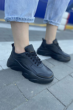 Стильные кожаные черные кроссовки на высокой платформе  4205368 фото №2