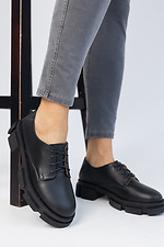 Черные женские туфли из натуральной кожи на платформе 8019374 фото №5