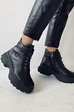 Black autumn boots on a massive platform  8018376 photo №4