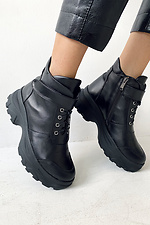 Black autumn boots on a massive platform  8018376 photo №5