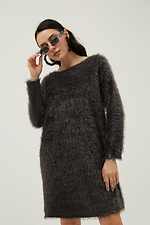 Мохнатое платье-свитер FLUFFY длиной до колен из трикотажа "травка" серого цвета Garne 3039378 фото №6