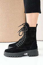 Winterstiefel fr Damen aus schwarzem Wildleder 2505379 Foto №2