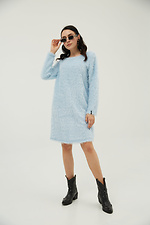 Мохнатое платье-свитер длиной до колен из трикотажа "травка" голубого цвета Garne 3039379 фото №5