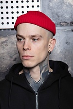 Теплая вязаная шапка красного цвета с отворотом Custom Wear 8025381 фото №3