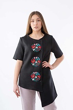 Асимметричная льняная блуза вышиванка черного цвета с короткими рукавами Cornett-VOL 2012382 фото №1