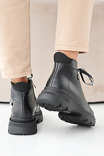 Schwarze Damen-Lederstiefel fr Frhling und Herbst 2505384 Foto №5
