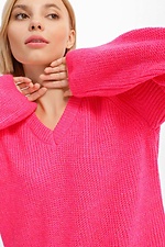 Ciepły sweter typu oversize wykonany z różowej mieszanki wełny  4038386 zdjęcie №2