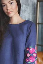 Blue linen blouse with embroidered sleeves Cornett-VOL 2012388 photo №5