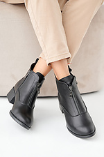 Schwarze Damen-Lederstiefel fr Frhling und Herbst 2505390 Foto №8