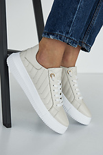 Light leather sneakers for autumn with a white sole  8019404 photo №8