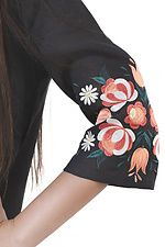 Lniana sukienka damska z haftem na szerokich rękawach Cornett-VOL 2012405 zdjęcie №4