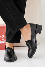 Schwarze Damen-Lederschuhe fr Frhling und Herbst 2505406 Foto №6