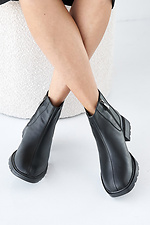 Schwarze Damen-Lederstiefel fr Frhling und Herbst 2505407 Foto №3