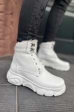 Шкіряні білі черевики на хутрі в спортивному стилі  4205415 фото №2