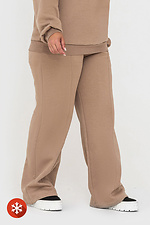 Утепленные прямые штаны на флисе бежевого цвета Garne 3041418 фото №3