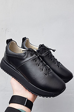 Black leather autumn sneakers on the platform 8019418 photo №1