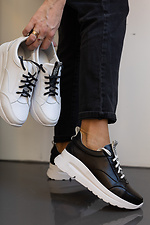 Черные кожаные кроссовки на белой платформе 8019419 фото №5