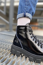 Лаковые черные зимние ботинки со шнурком и молнией  4205424 фото №6