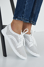 Летние женские туфли в спортивном стиле из натуральной кожи белого цвета 8019432 фото №1