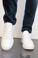 Frühlings-Sneaker für Herren aus weißem Echtleder 8019435 Foto №2