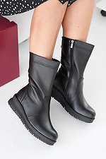 Schwarze Damen-Winterstiefel aus Leder 2505437 Foto №6