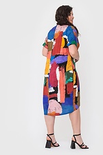 AVALINA asymetryczna sukienka z krótkimi rękawami w jasny abstrakcyjny nadruk Garne 3040438 zdjęcie №3