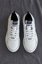 Весенние мужские кроссовки из натуральной кожи белого цвета  8019444 фото №4