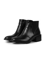 Демисезонные кожаные женские ботинки черного цвета на небольшом каблучке  4205447 фото №2