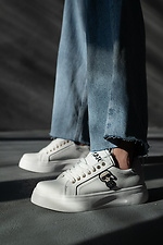 White leather women's sneakers with decor  8018448 photo №16