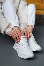 Кожаные женские кроссовки белого цвета 8018456 фото №16