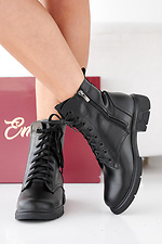 Schwarze Damen-Winterstiefel aus Leder  2505458 Foto №5