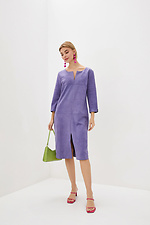Прямое деловое платье из эко-замши фиолетового цвета со шлицей спереди Garne 3039459 фото №2