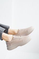 Кожаные женские кроссовки бежевого цвета на плоской подошве 8018470 фото №5