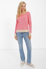 Beżowy sweter oversize w różowe paski  4038475 zdjęcie №2