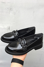Черные лаковые туфли лоферы с кожаной косичкой  8019476 фото №3