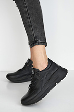 Женские кожаные кроссовки черного цвета на платформе 8019479 фото №4