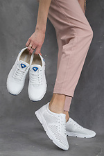 Кожаные летние кроссовки в сеточку белого цвета  8019480 фото №6
