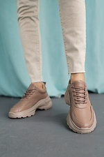 Кожаные женские кроссовки бежевого цвета 8018483 фото №2