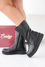 Schwarze Winterstiefel für Damen aus Leder 2505486 Foto №2